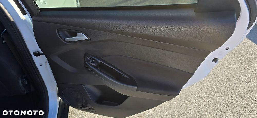 Ford Focus 1.5 TDCi DPF Start-Stopp-System Titanium - 25