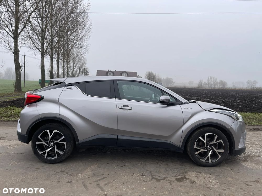 Toyota C-HR 1.8 Hybrid Prestige - 2