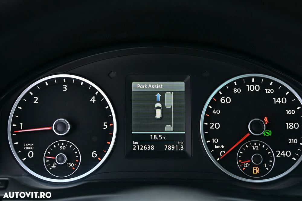 Volkswagen Tiguan 2.0 TDI DPF 4Motion DSG Exclusive - 9