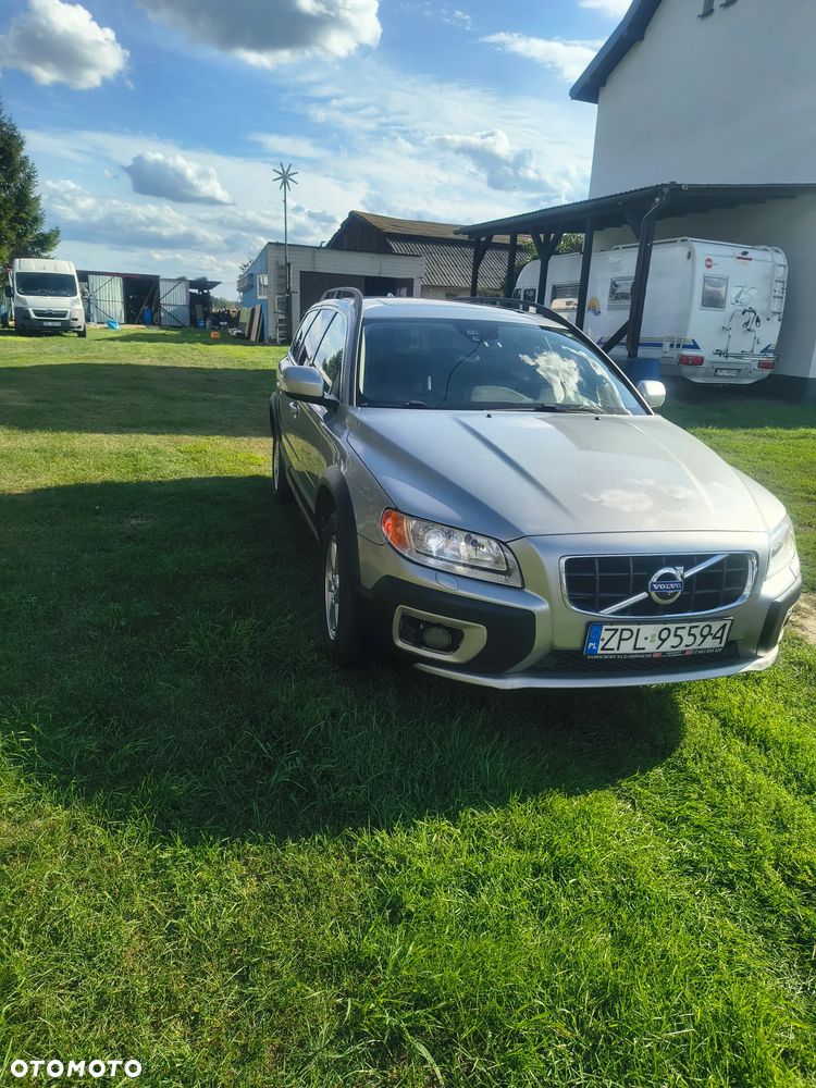 Volvo XC 70 - 4