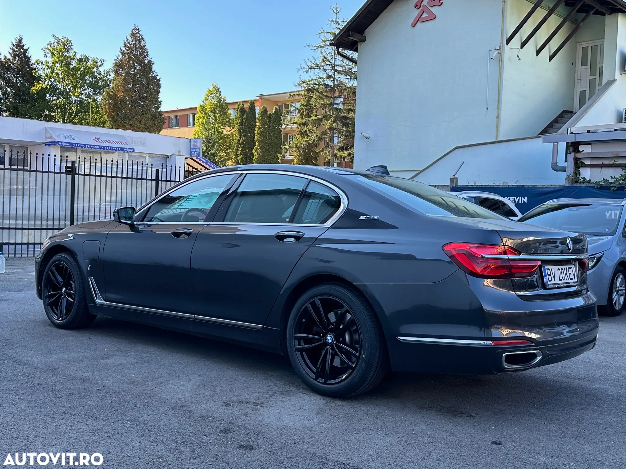 BMW Seria 7 - 5