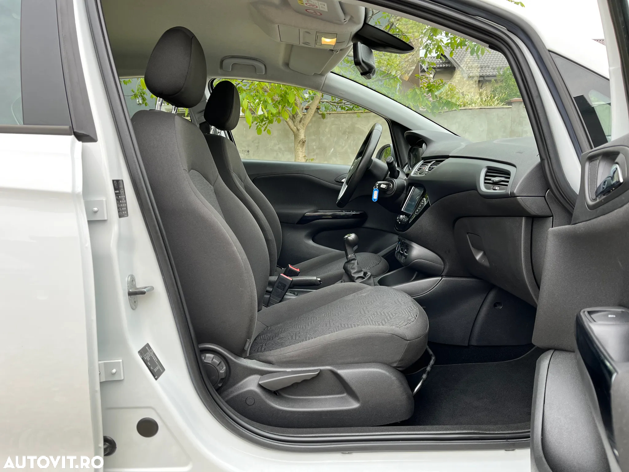 Opel Corsa 1.4 Color Edition - 13