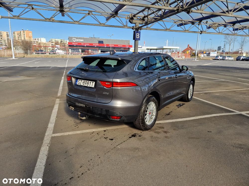 Jaguar F-Pace - 5