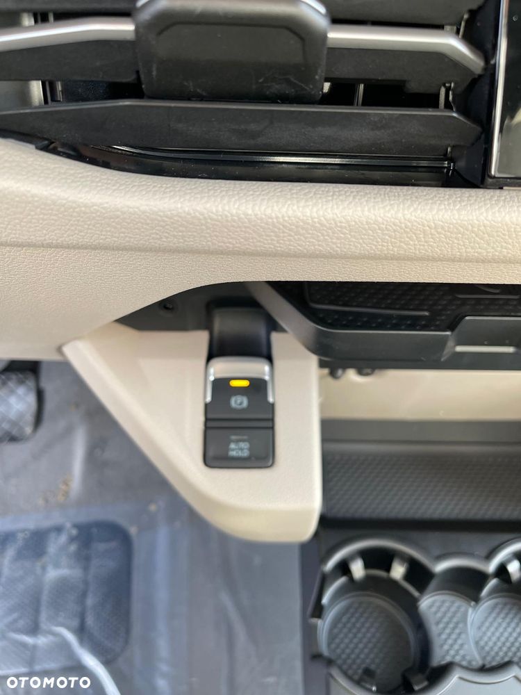 Volkswagen Multivan 2.0 TDI L2 Life DSG - 32