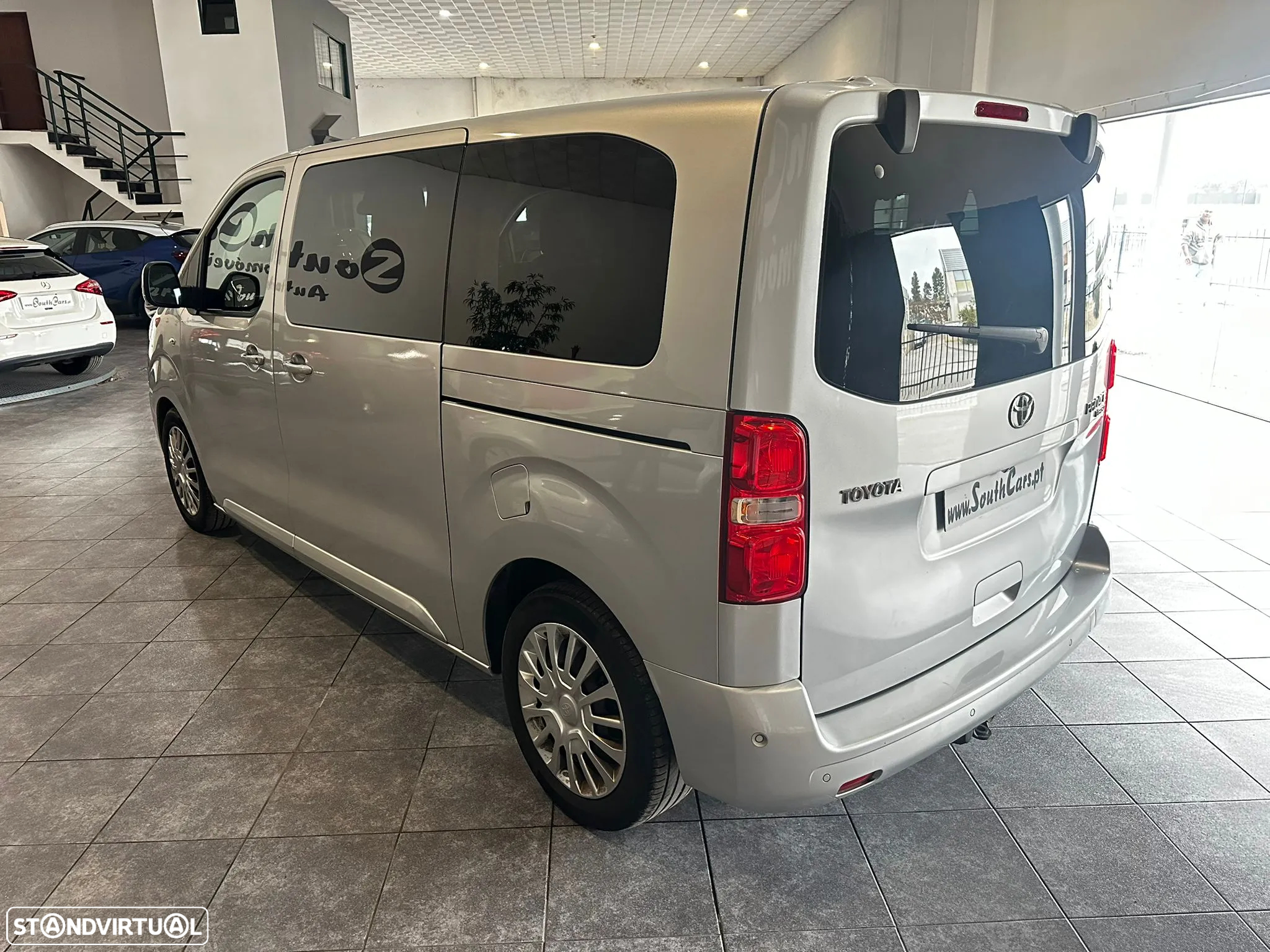 Toyota Proace 2,0-l-D-4D L1 (8L) Verso Team Deutschland - 8