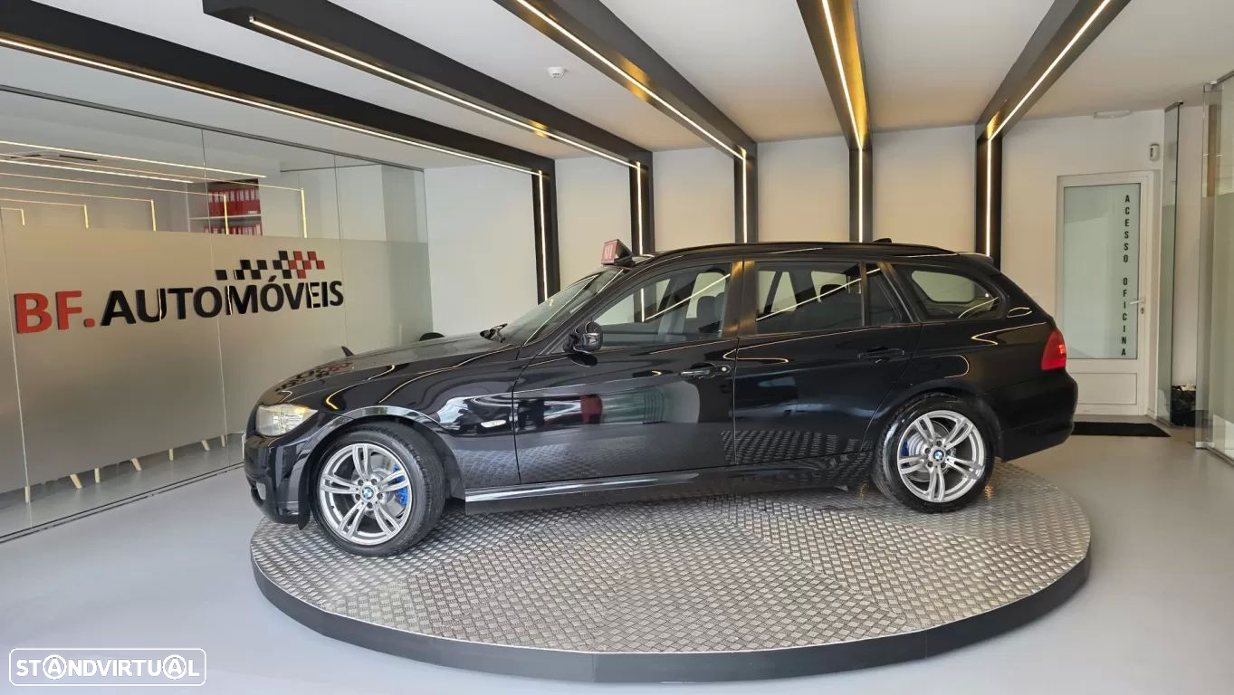 BMW 318 d Touring Navigation Sport - 12