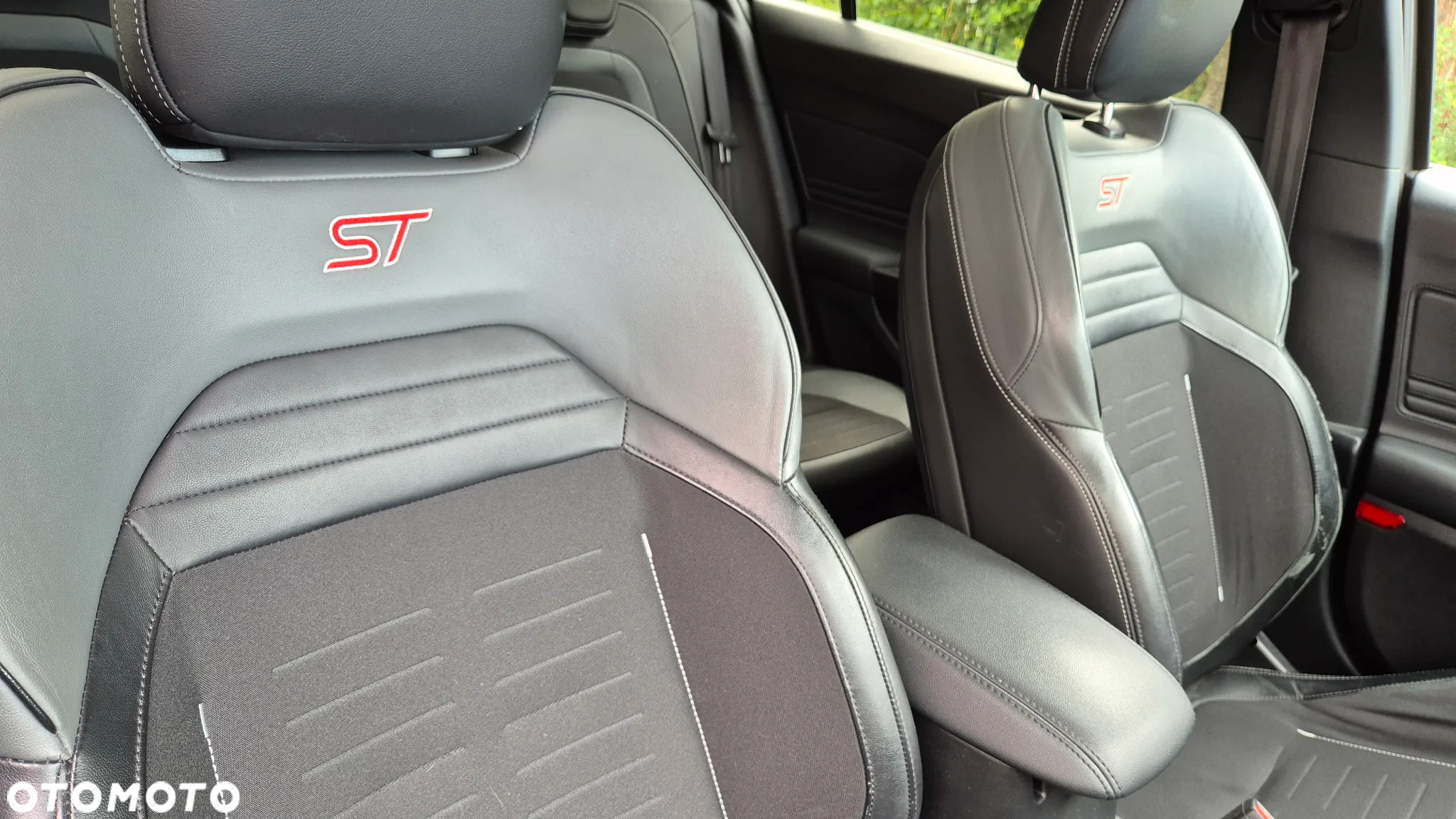 Ford Focus 2.0 EcoBlue ST - 16
