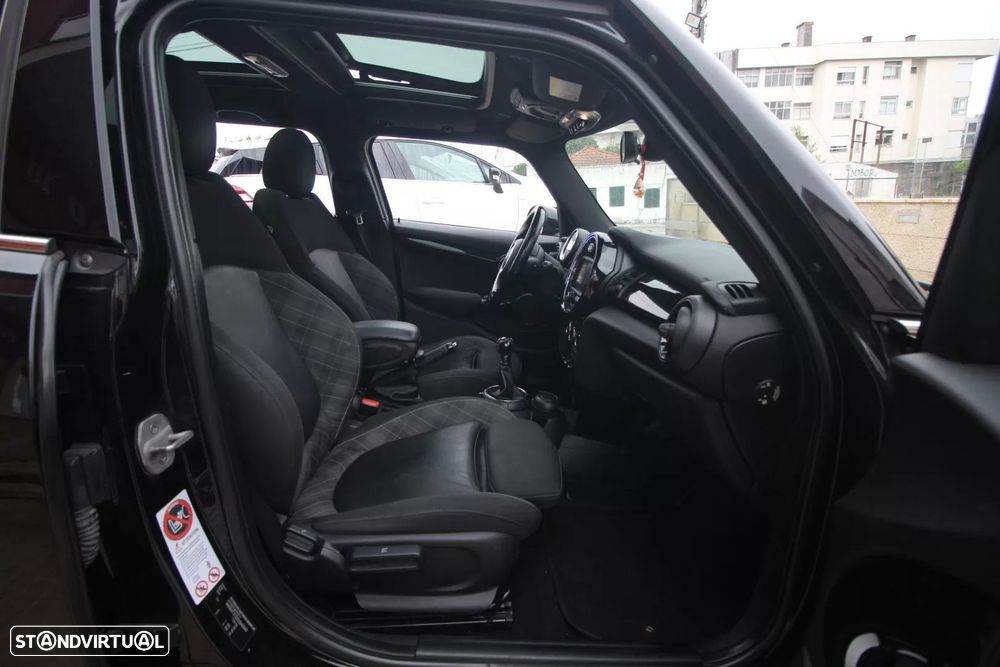 MINI 5 Portas Cooper D Seven Chili - 28