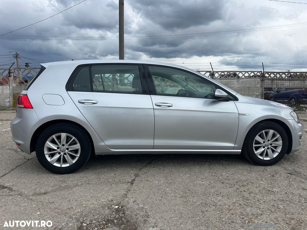 Volkswagen Golf 1.6 TDI DPF Trendline - 8
