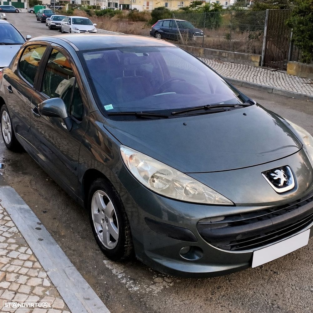Peugeot 207 1.4 16V Trendy - 3
