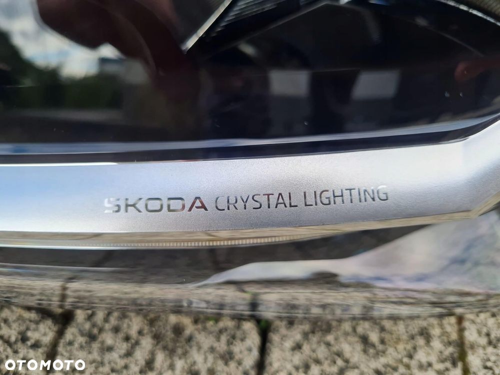 SKODA SUPERB IV 4 Kompletne Lampy Full Led Base Eco Led 3P1941015 3P1941016 - 4