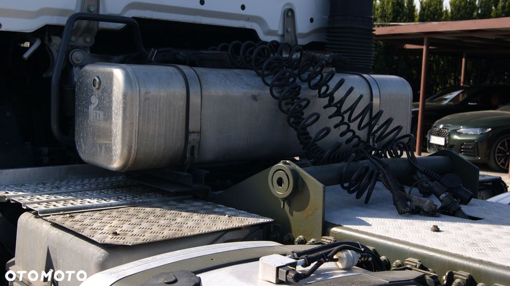 Mercedes-Benz Arocs - 7