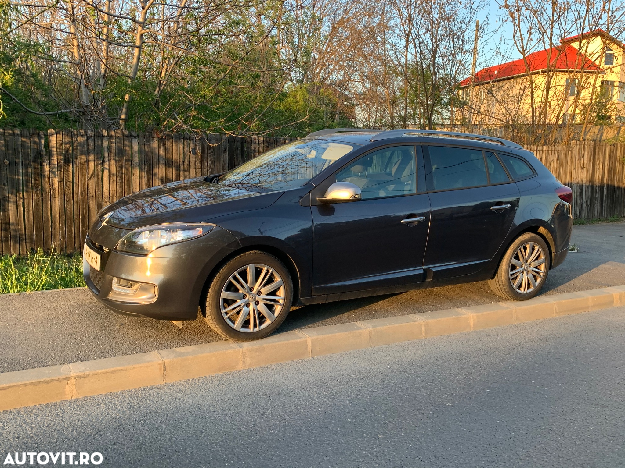 Renault Megane ENERGY dCi 110 GT LINE - 13