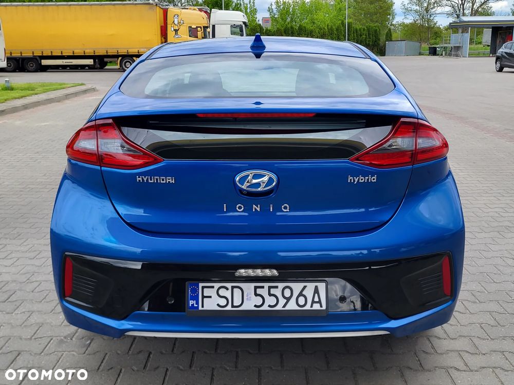 Hyundai IONIQ Hybrid Platinum - 9