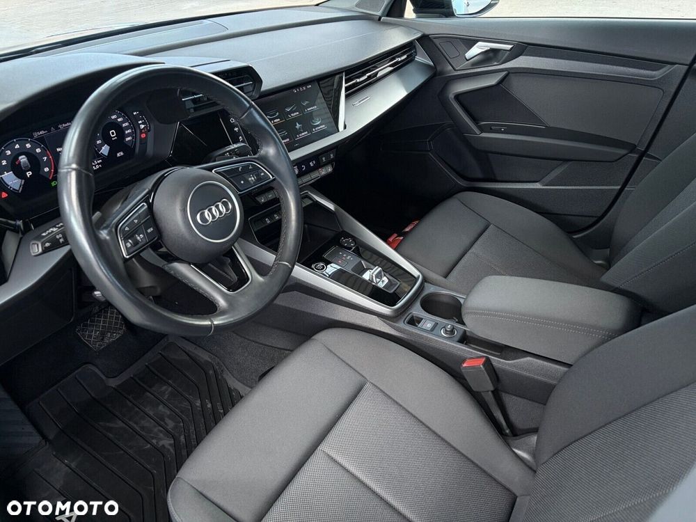 Audi A3 Sportback - 13