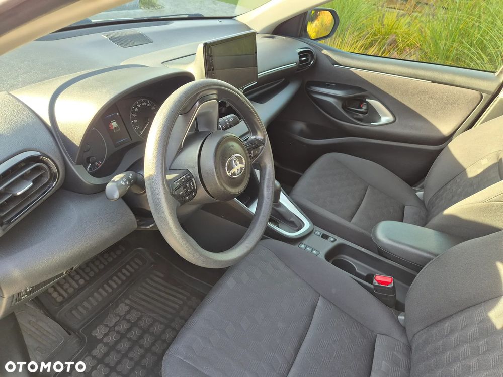 Toyota Yaris 2024 photo 4