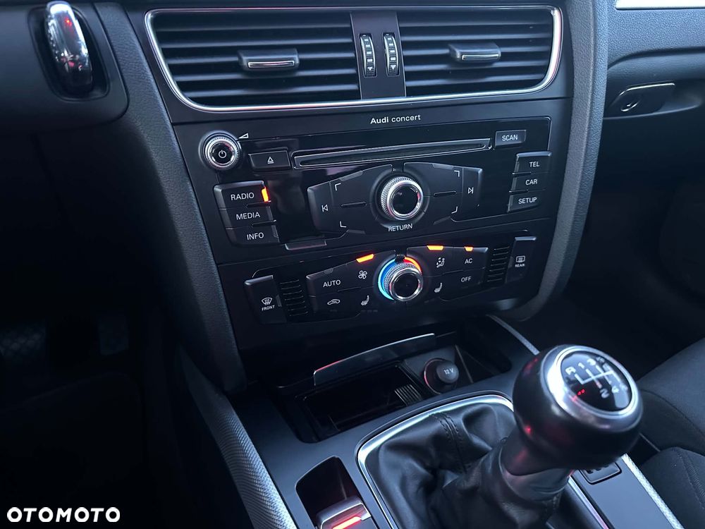 Audi A4 Avant 2.0 TDI DPF quattro Attraction - 27
