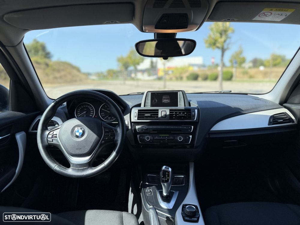 BMW 116 d Aut. Sport Line - 7