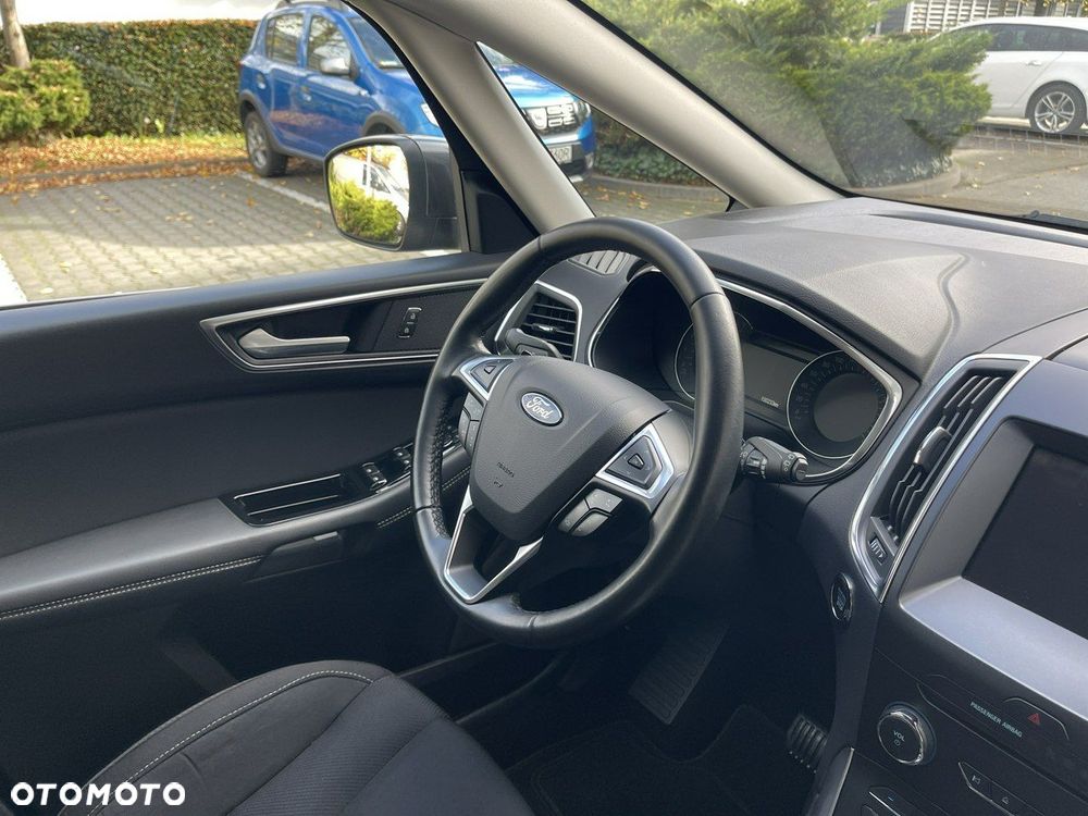 Ford S-Max - 31