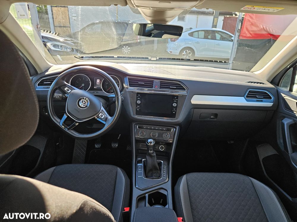 Volkswagen Tiguan - 5