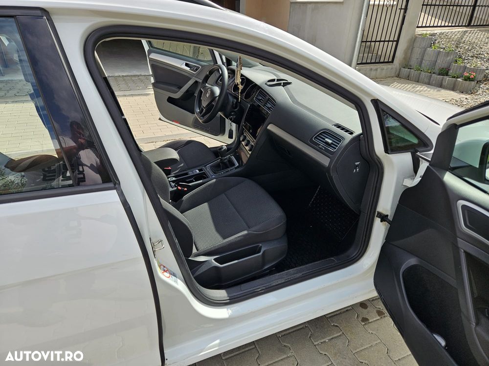 Volkswagen Golf 1.6 TDI Highline - 7