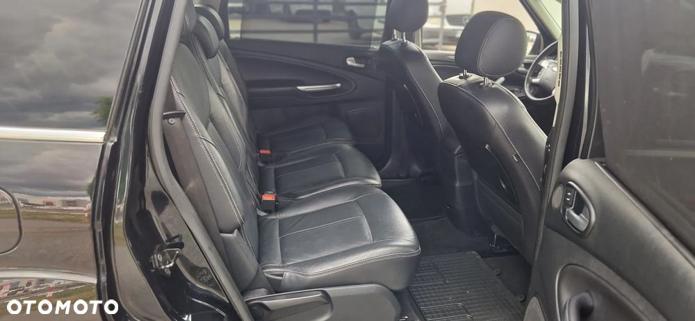 Ford S-Max 2.0 TDCi DPF Titanium X - 13