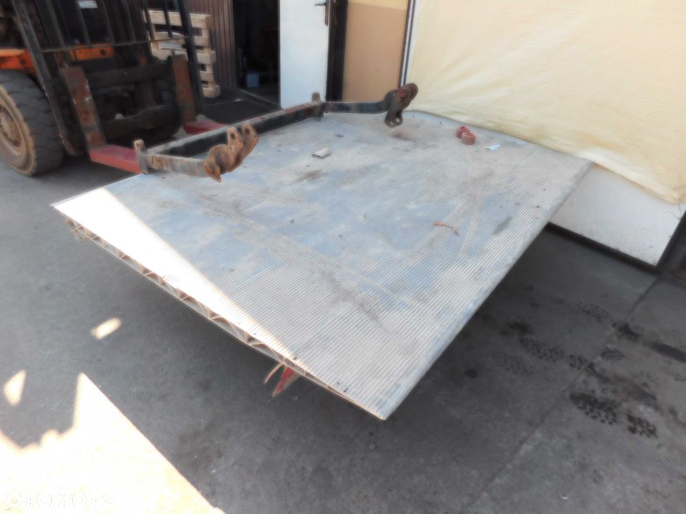 Klapa platforma windy kontenera aluminiowa Mercedes Sprinter 205x160 - 2