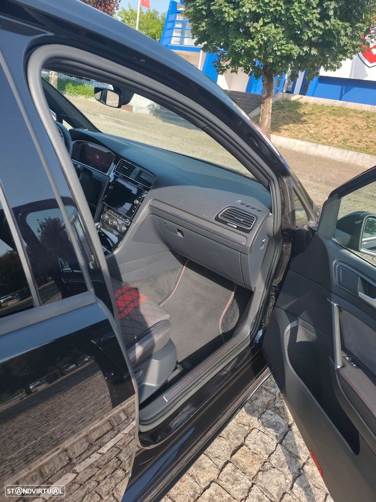 VW Golf GTI TCR 2.0 TSI OPF DSG - 15