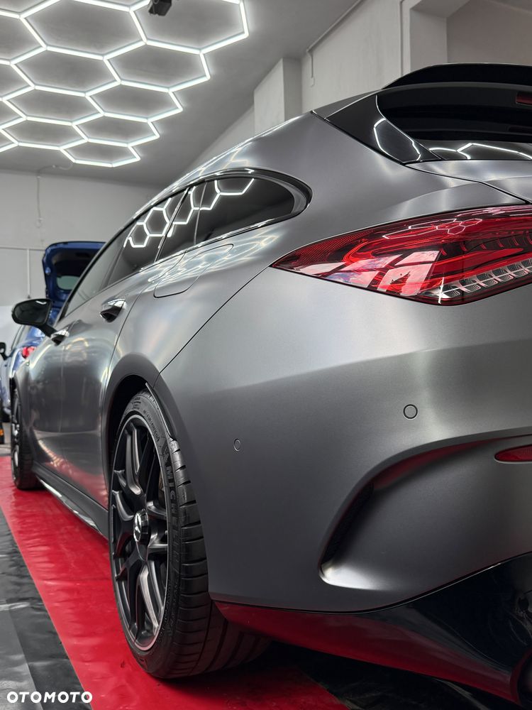 Mercedes-Benz CLA - 5
