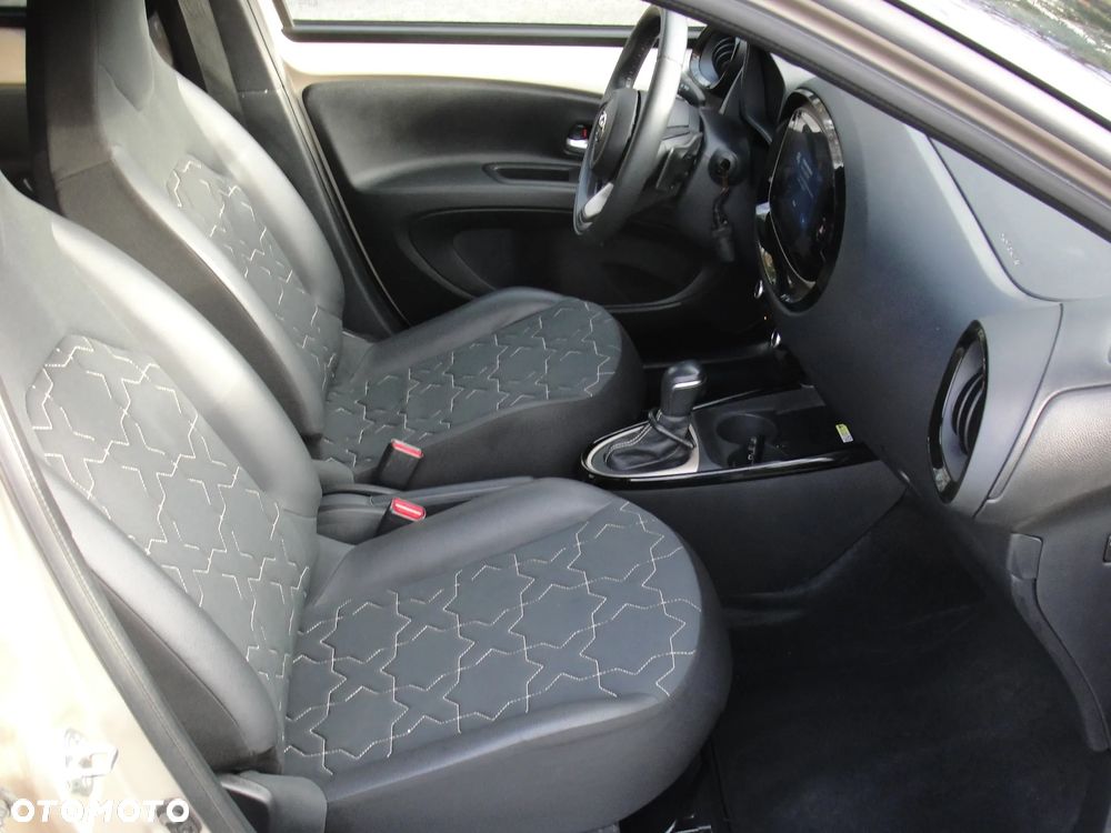 Toyota Aygo X S-CVT Air Prestige - 7