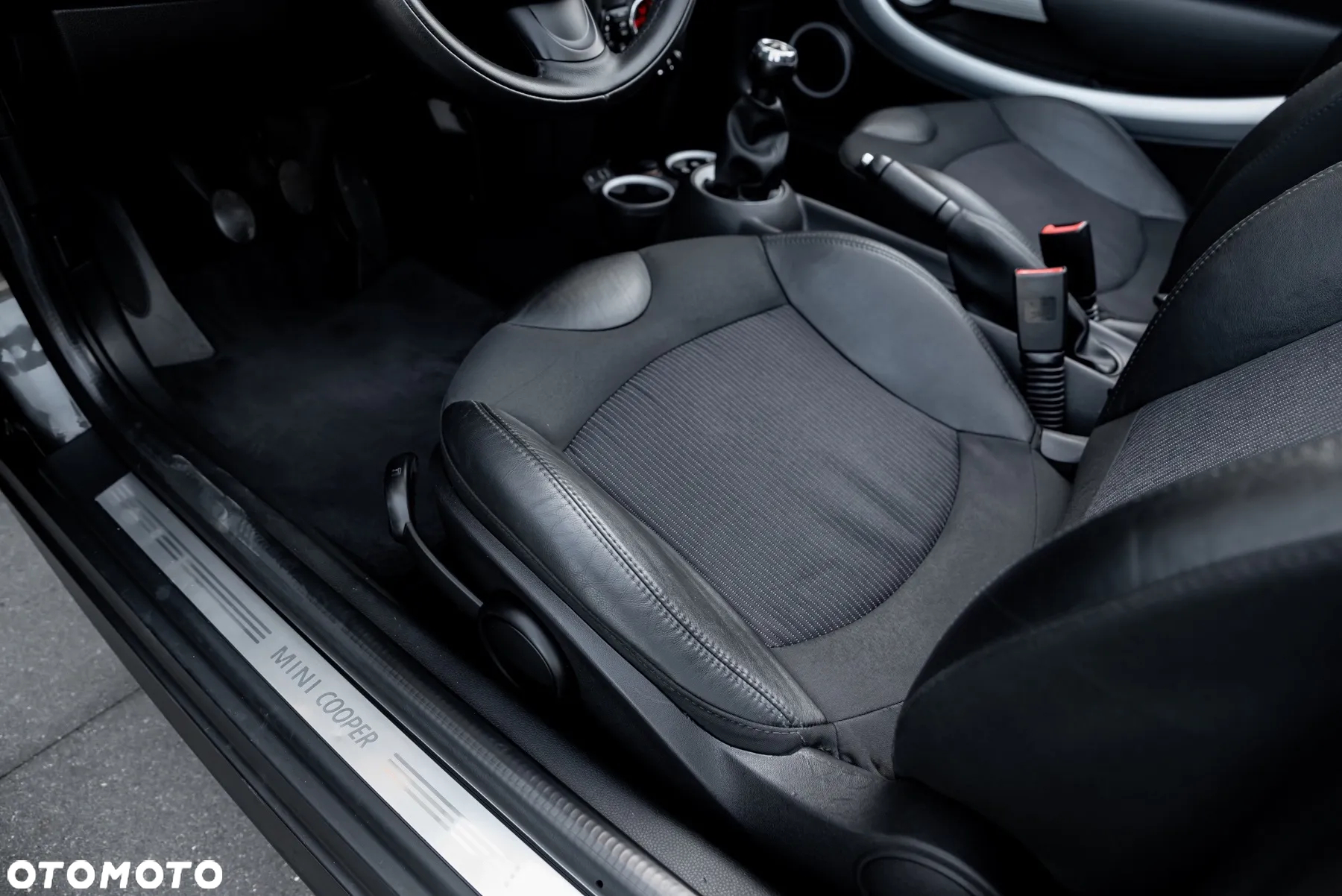 MINI Cooper Cabrio - 21