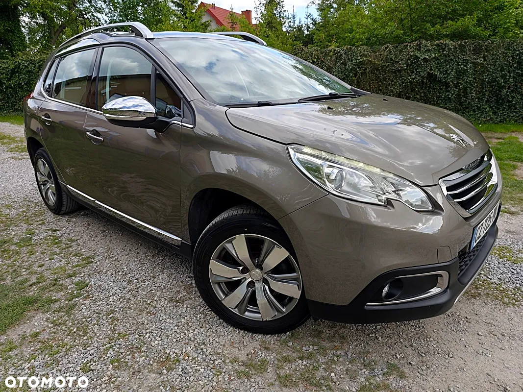 Peugeot 2008 1.2 Pure Tech Style - 16