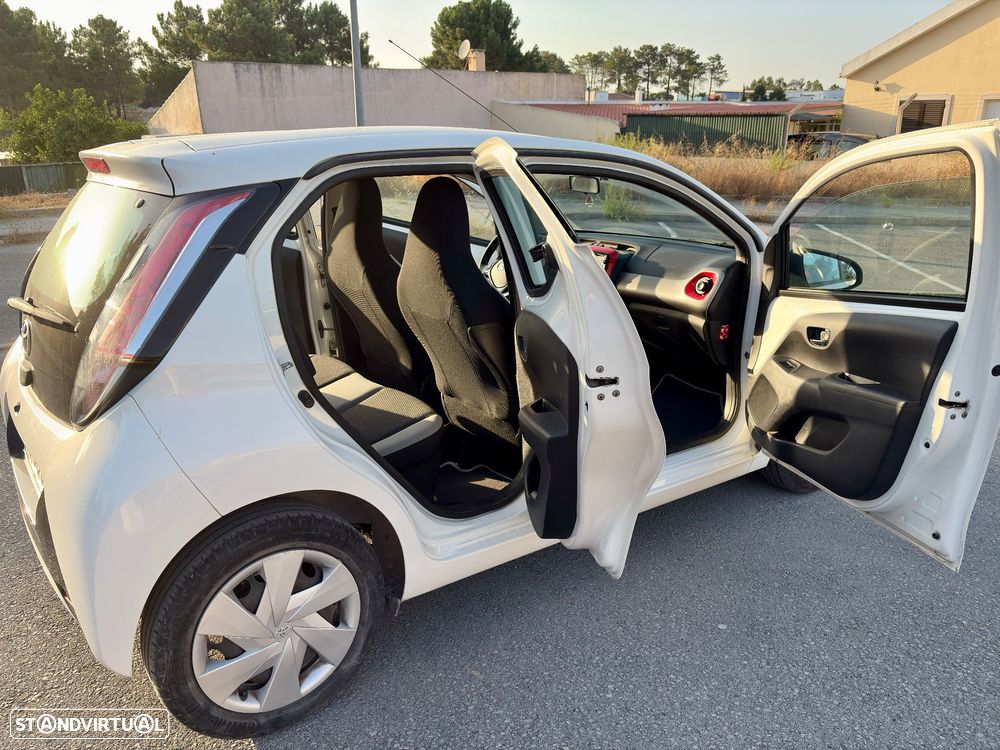 Toyota Aygo 1.0 X-Play+AC+X-Touch - 11