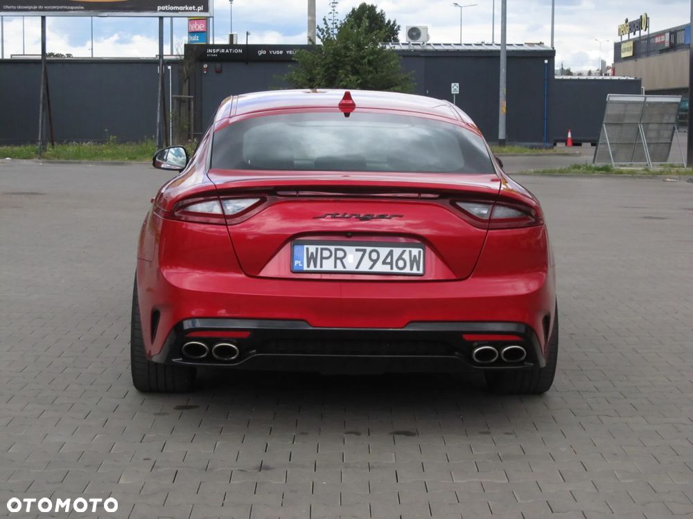 Kia Stinger - 14