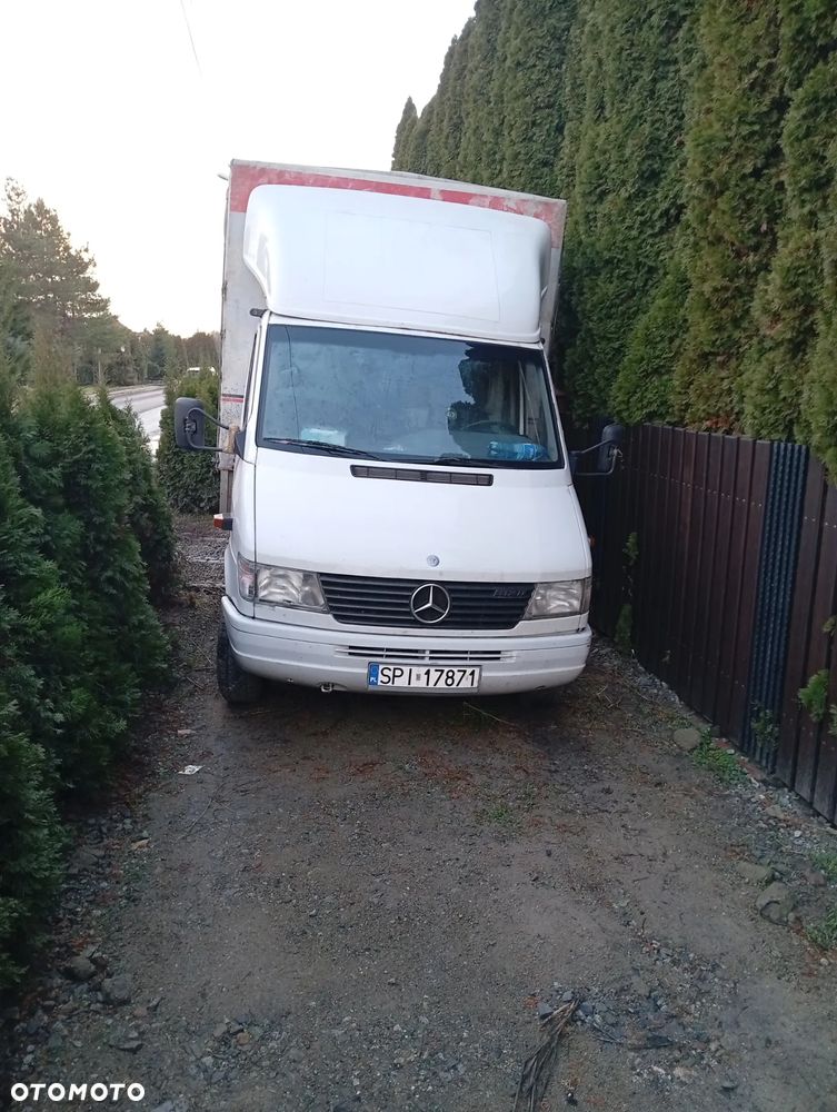 Mercedes-Benz Sprinter - 4