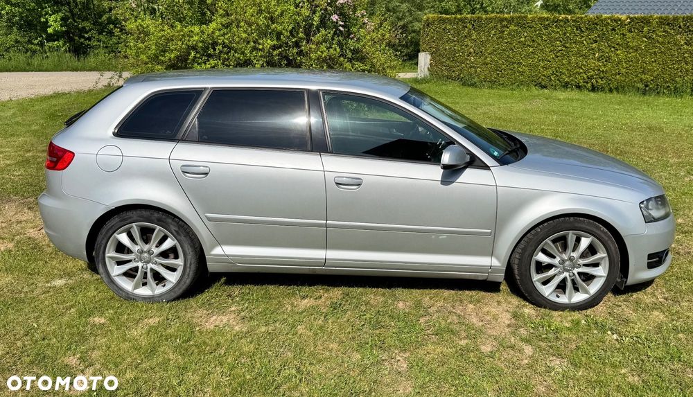 Audi A3 Sportback 2.0 TDI DPF Ambiente - 4