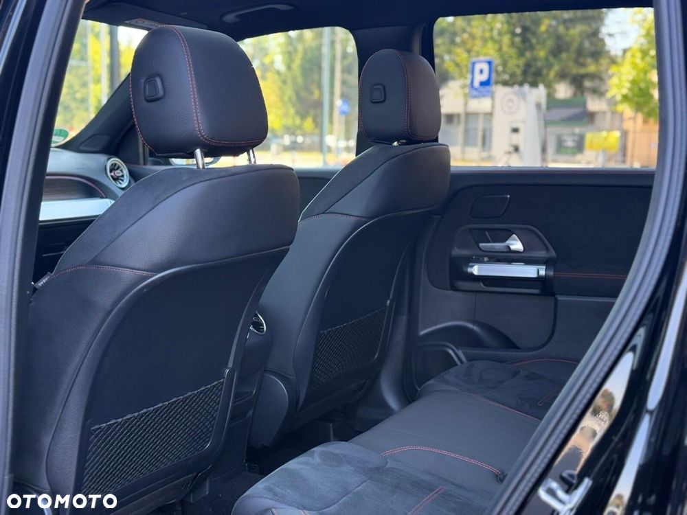 Mercedes-Benz GLB - 6