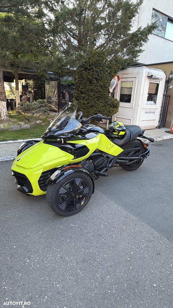 Can-Am Spyder - 3
