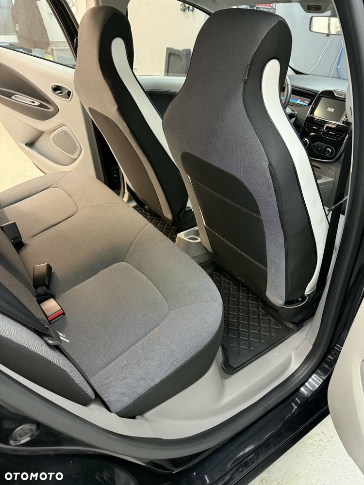 Renault Zoe - 8