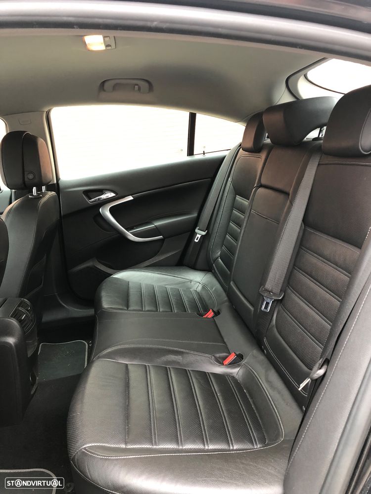 Opel Insignia - 12