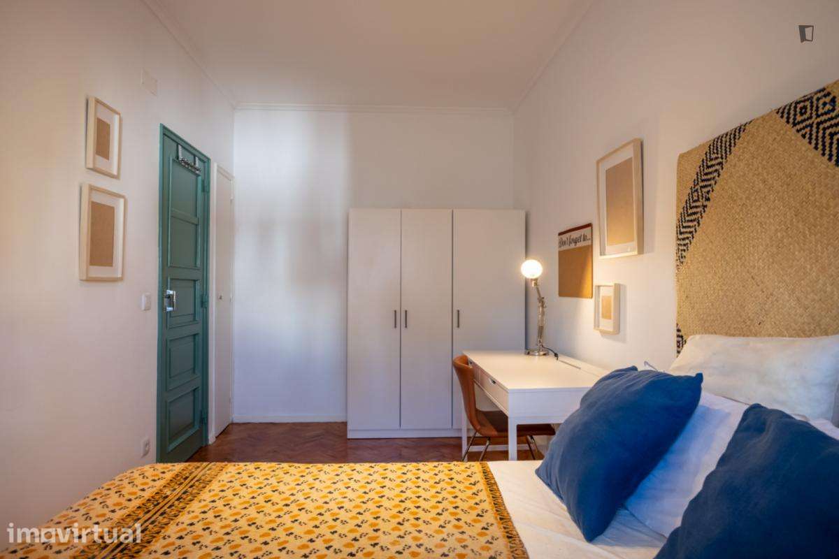 Quarto - localizado em Ajuda Lisbon - Grande imagem: 3/19