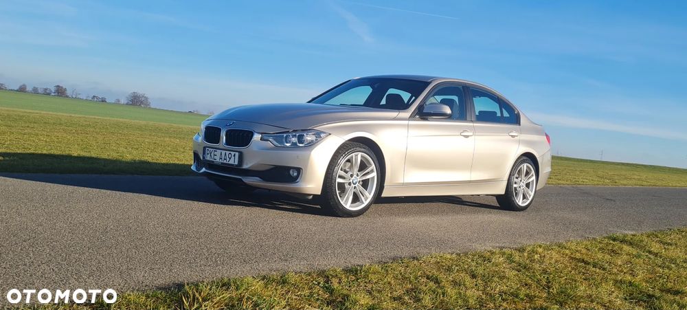 BMW Seria 3 316i - 17