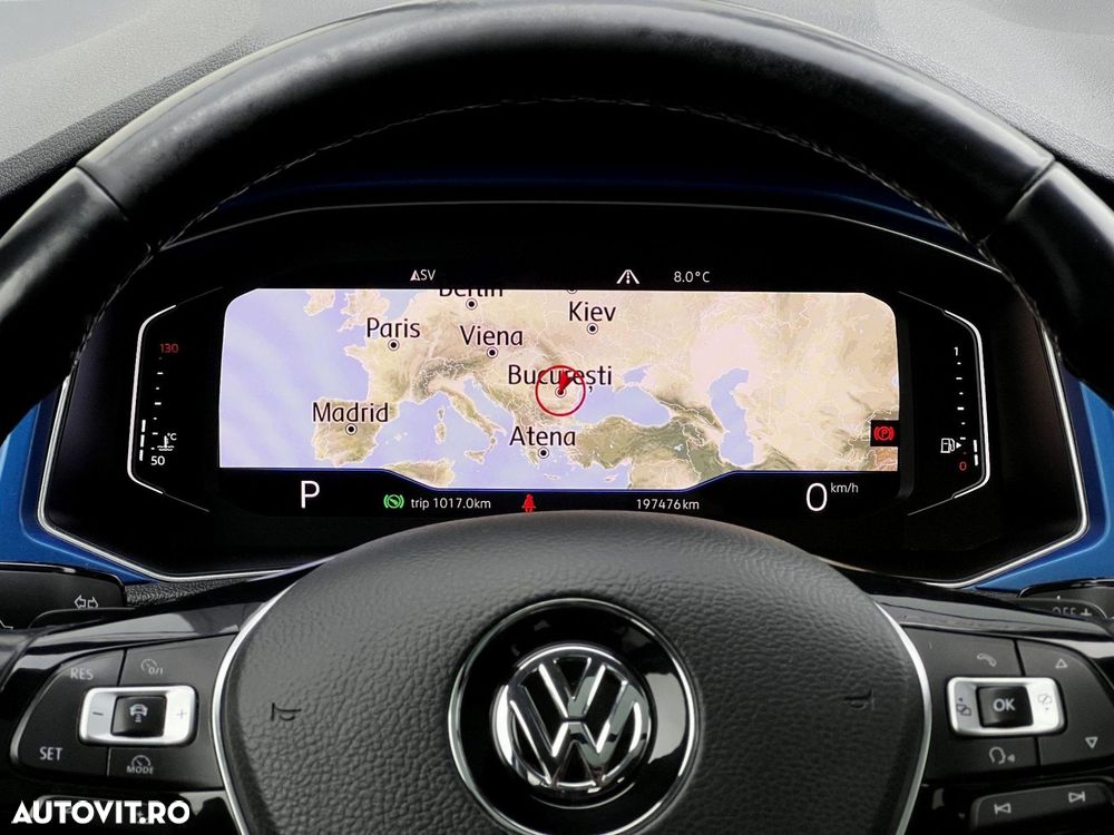 Volkswagen T-Roc - 18