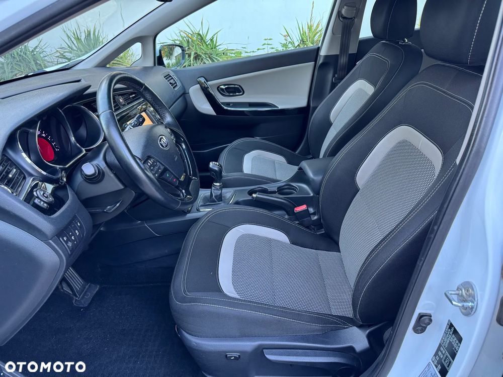 Kia Ceed 1.6 CRDi L Business Line - 12
