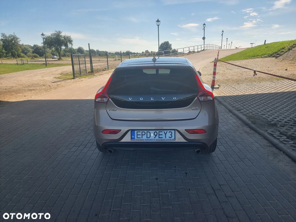 Volvo V40 D3 Geartronic - 6