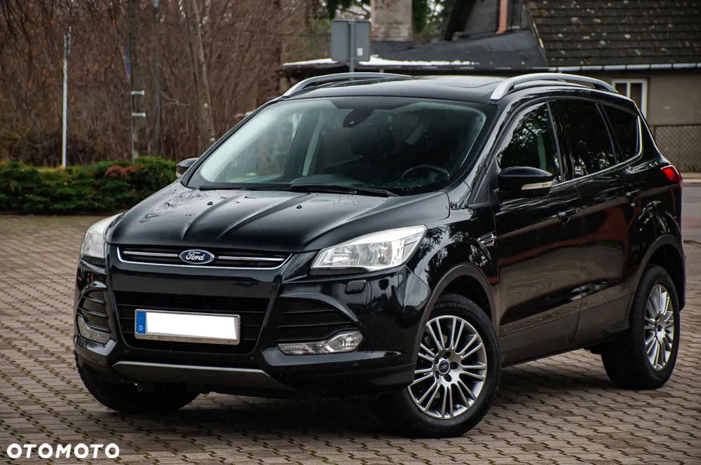Ford Kuga 1.6 EcoBoost 2x4 Titanium - 4