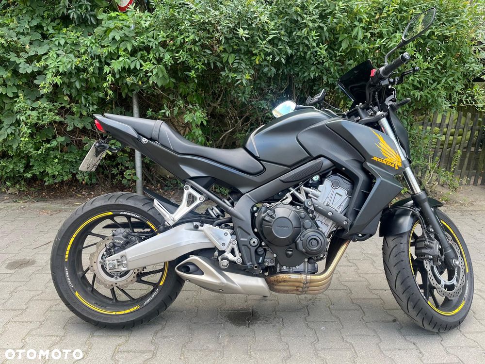 Honda CB - 8