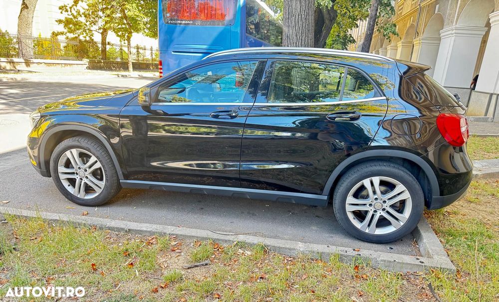 Mercedes-Benz GLA 180 - 17