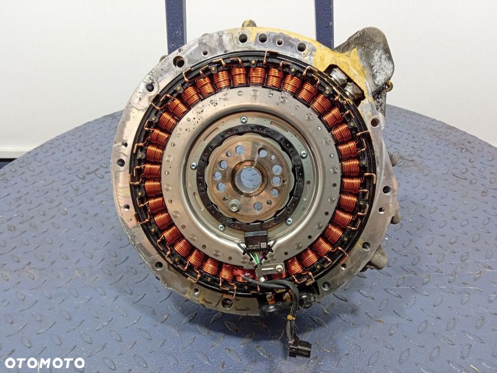 MERCEDES GLE 63 AMG W167 ROZRUSZNIK GENERATOR A1779060400 - 2