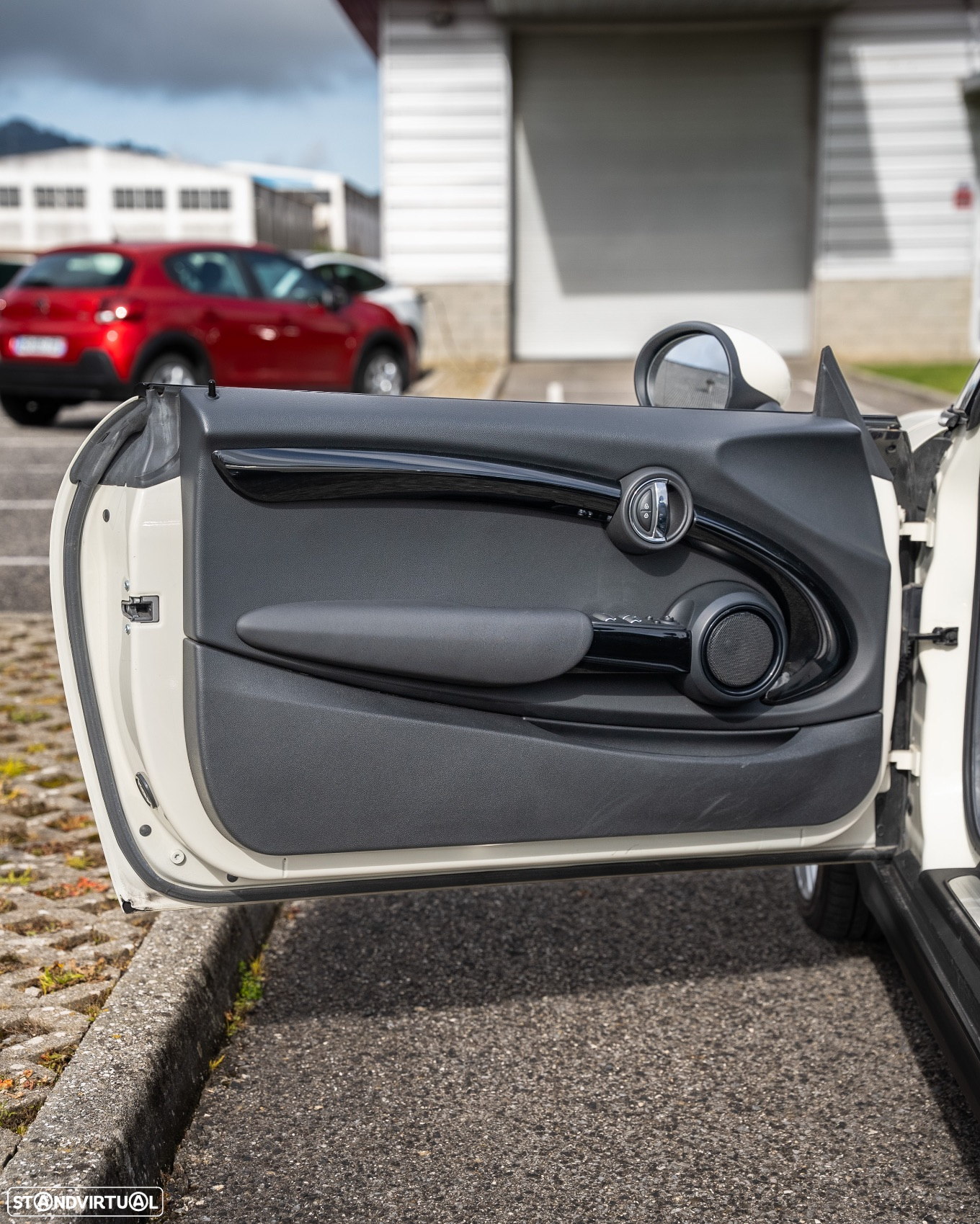 MINI Cabrio Cooper D - 18